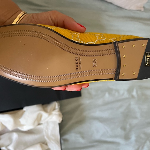 Gucci Women's Jordan loafer in yellow and silver fabric - Picture 7 of 9